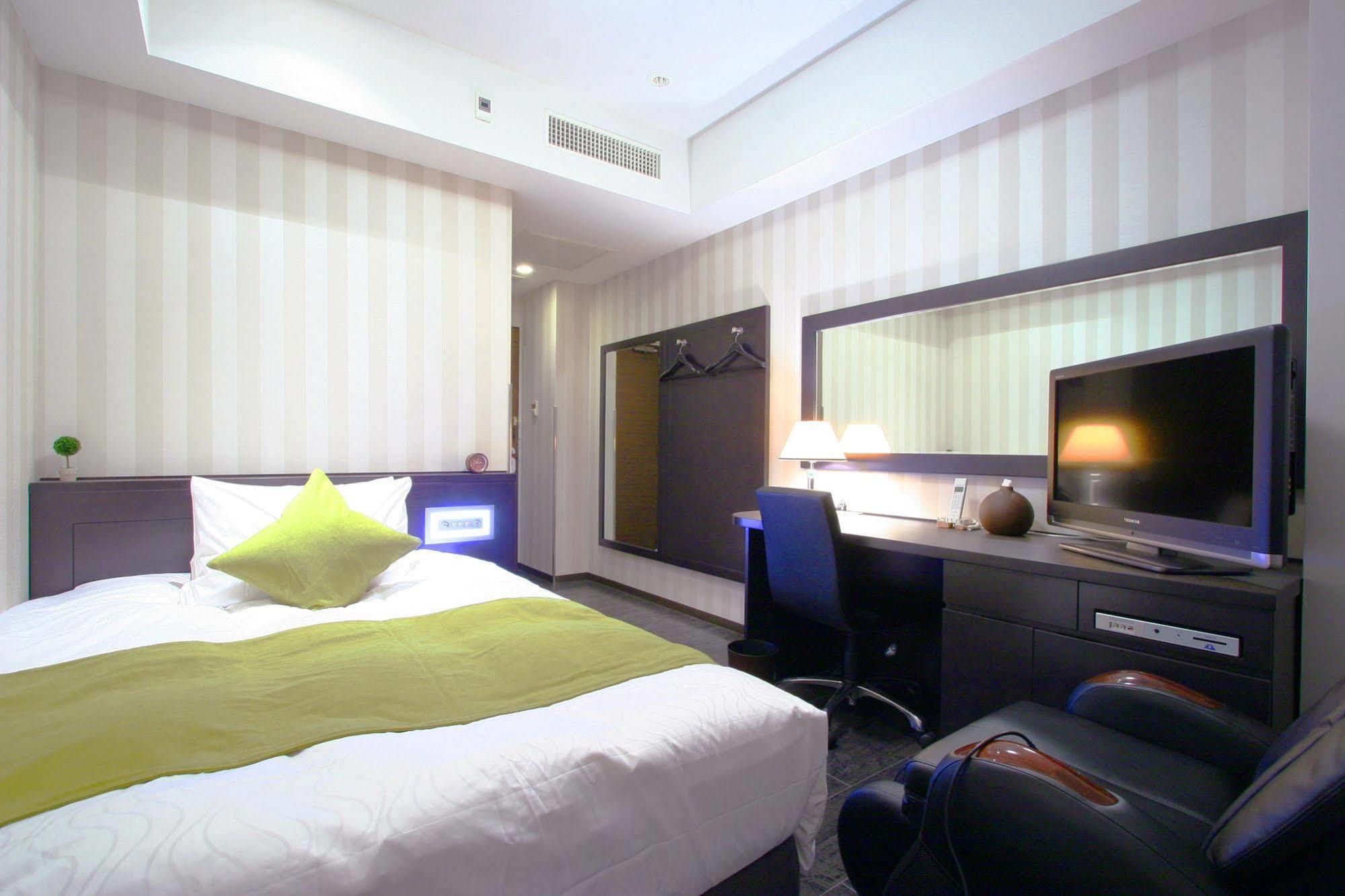 Hotel Coco Grand Kitasenju Tokió Kültér fotó